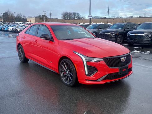 Used 2021 Cadillac CT4 V w/ Climate Package image 4