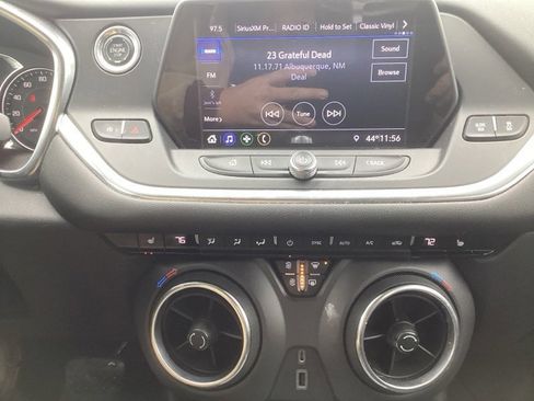Used 2020 Chevrolet Blazer LT image 19