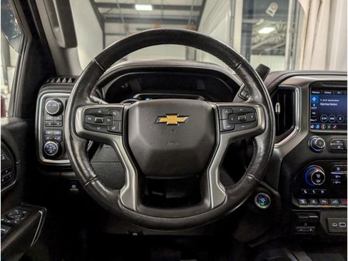 Used 2020 Chevrolet Silverado 2500 LTZ w/ LTZ Premium Package image 13
