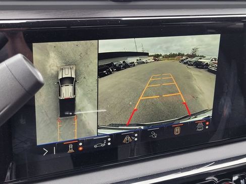 New 2026 GMC Sierra 2500 AT4 w/ AT4 Premium Plus Package image 17