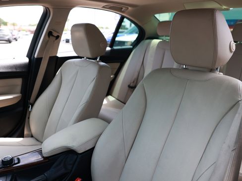 Used 2015 BMW 328i Sedan RWD image 10