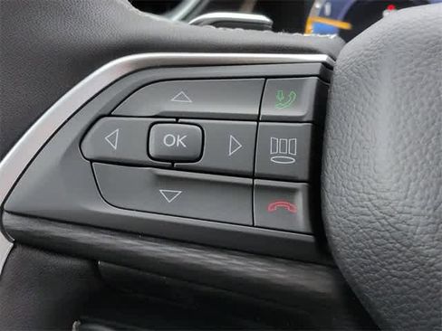 New 2025 Jeep Grand Cherokee L Altitude image 27