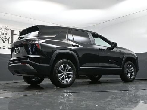 New 2026 Chevrolet Equinox LT w/ Safety and Technology Package FWD image 11