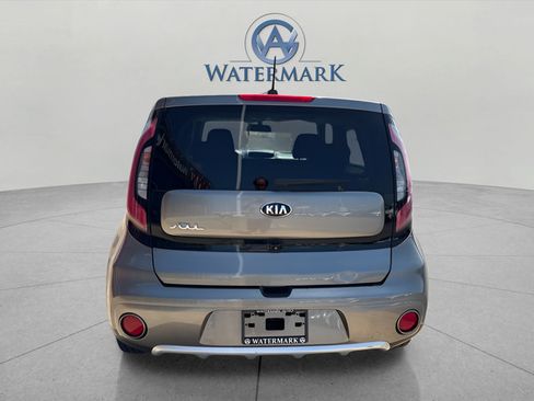 Used 2018 Kia Soul + FWD image 4