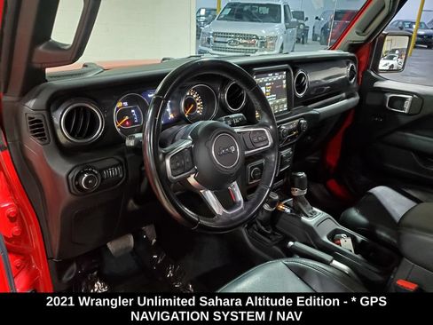 Used 2021 Jeep Wrangler Unlimited Sahara AWD/4WD image 7