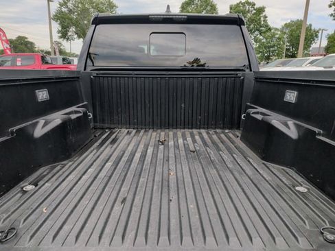 Used 2024 Toyota Tacoma SR5 AWD/4WD image 33