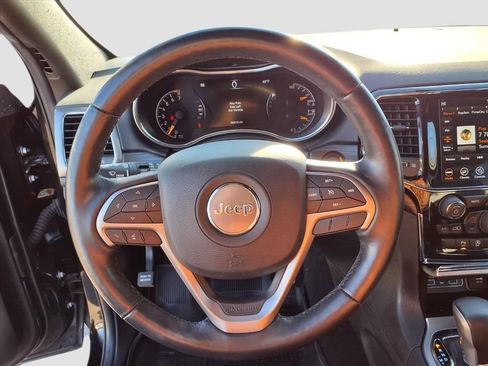 Used 2021 Jeep Grand Cherokee Laredo X image 23