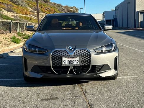 Used 2025 BMW i4 eDrive40 w/ Premium Package image 10