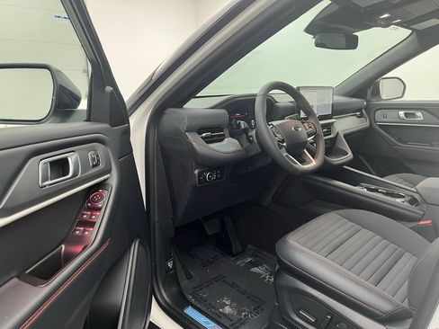 New 2026 Ford Explorer ST-Line w/ ST-Line Street Pack AWD/4WD image 18