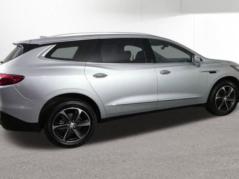 Used 2020 Buick Enclave Essence w/ Sport Touring Edition FWD image 11