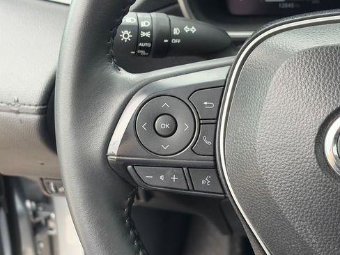 Used 2026 Toyota Corolla Cross XLE image 23