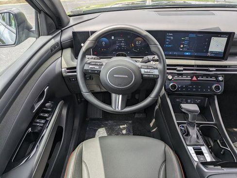 New 2025 Hyundai Santa Cruz Limited image 16