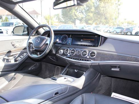 Used 2016 Mercedes-Benz S 550 Sedan image 25