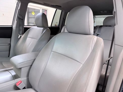 Used 2012 Toyota Highlander SE w/ Tow Pkg AWD/4WD image 15