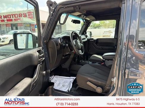 Used 2017 Jeep Wrangler Unlimited Sport AWD/4WD image 14