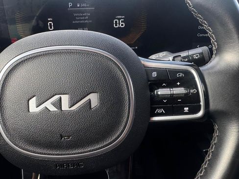 Used 2024 Kia Sorento S FWD image 10
