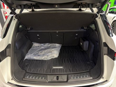 Used 2023 Land Rover Range Rover Evoque HST image 26