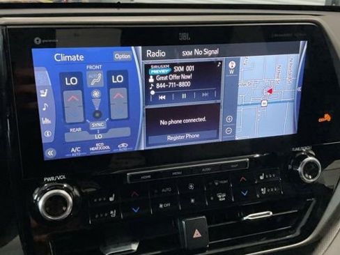 Used 2022 Toyota Highlander Limited AWD/4WD image 21