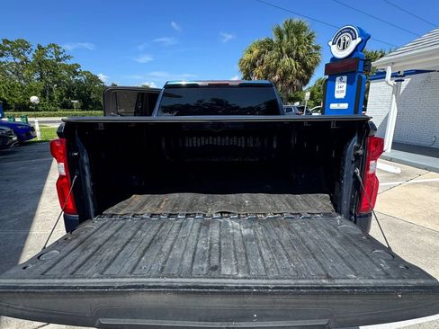 Used 2020 Chevrolet Silverado 1500 Custom w/ Custom Value Package RWD image 16