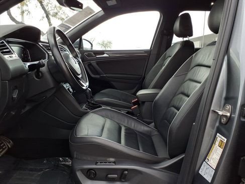 Used 2020 Volkswagen Tiguan SEL Premium R-Line image 21