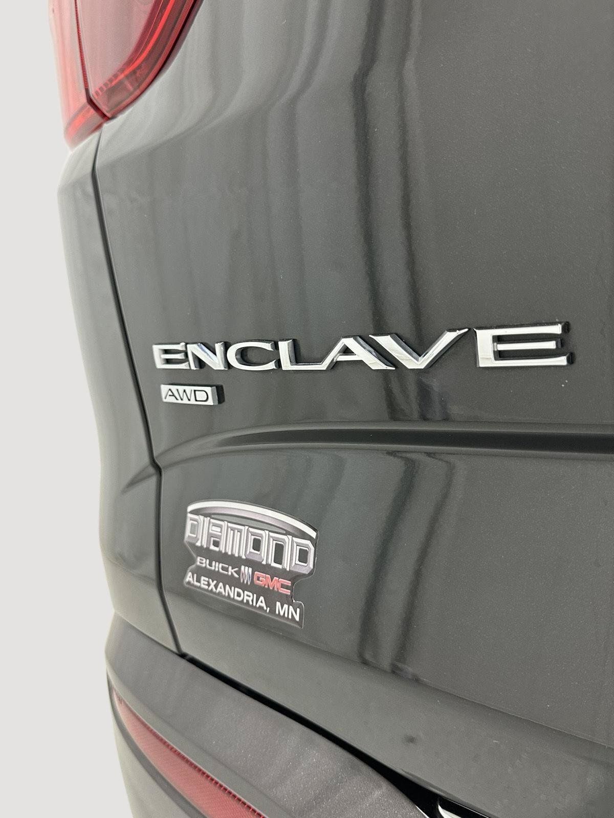 Used 2024 Buick Enclave Essence w/ Experience Buick Package AWD/4WD image 31