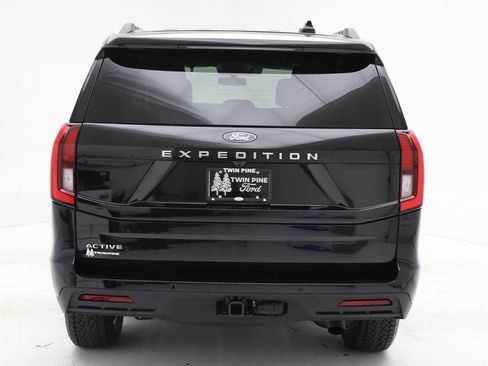 Used 2025 Ford Expedition Active image 8