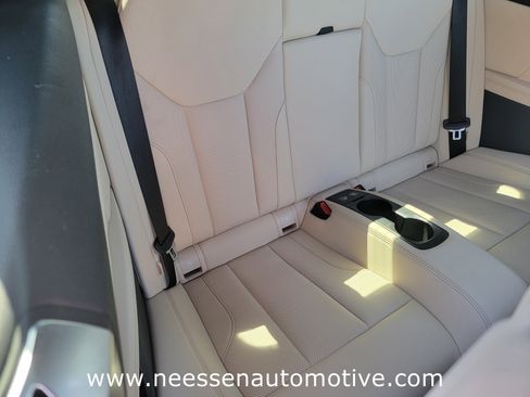 Used 2023 BMW 430i 430i Convertible w/ Premium Package image 13