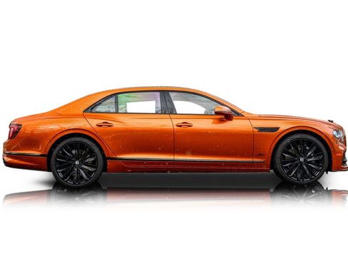 Used 2024 Bentley Flying Spur W12 image 2