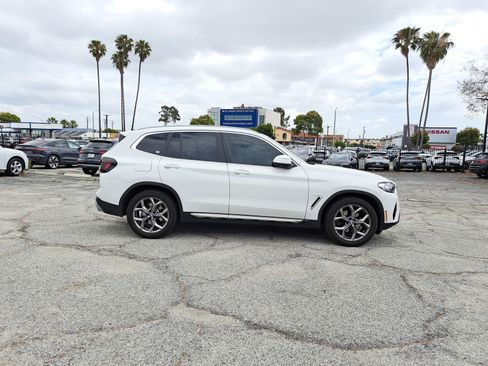 Used 2024 BMW X3 sDrive30i w/ Premium Package RWD image 4