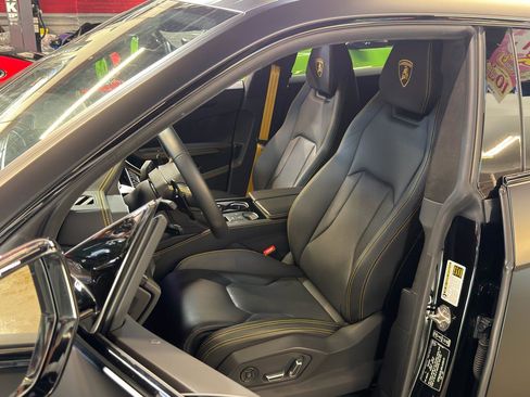 Used 2024 Lamborghini Urus S AWD/4WD image 16