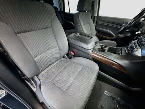Used 2020 Chevrolet Tahoe LS w/ Enhanced Driver Alert Package RWD image 15