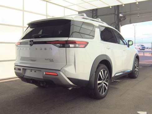 Certified 2025 Nissan Pathfinder Platinum AWD/4WD image 7