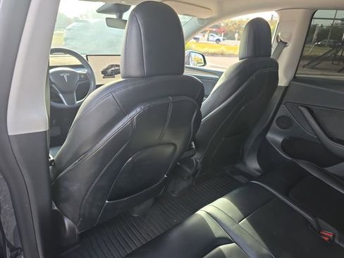 Used 2023 Tesla Model Y Long Range image 9