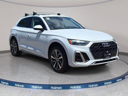 Used 2023 Audi Q5 2.0T Premium w/ Convenience Package AWD/4WD image 4