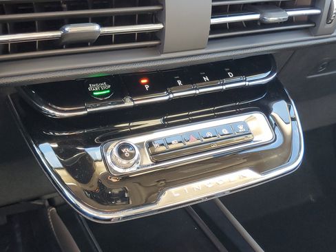 New 2025 Lincoln Corsair Reserve image 22