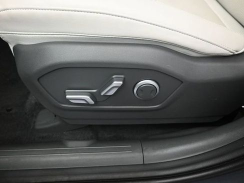 Used 2025 Hyundai Santa Fe SEL AWD/4WD image 23