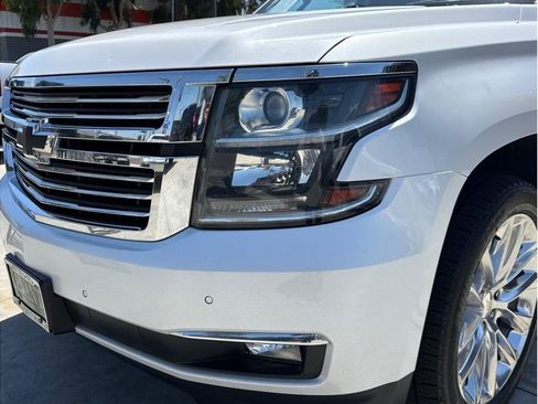 Used 2019 Chevrolet Suburban Premier w/ Premier Plus Edition AWD/4WD image 10