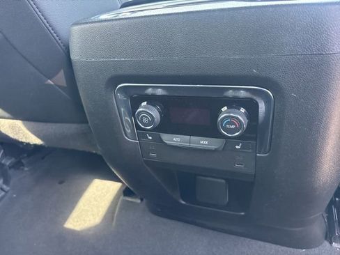 Used 2025 Chevrolet Tahoe Premier image 17