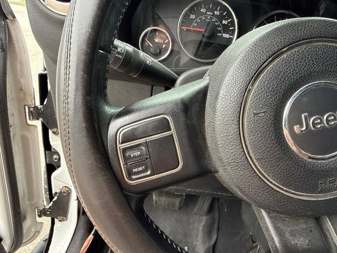 Used 2012 Jeep Wrangler Unlimited Sahara w/ Dual Top Group AWD/4WD image 22