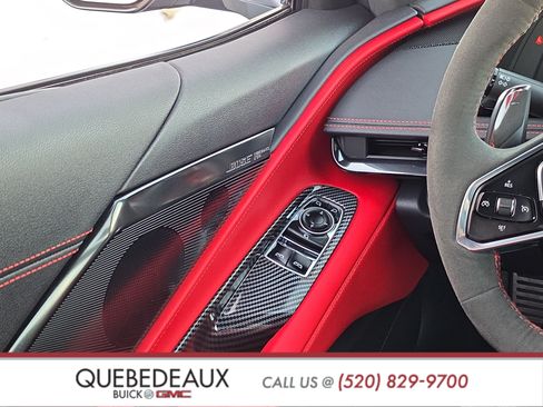 Used 2025 Chevrolet Corvette Stingray Preferred Cpe w/ Z51 Performance Package RWD image 30