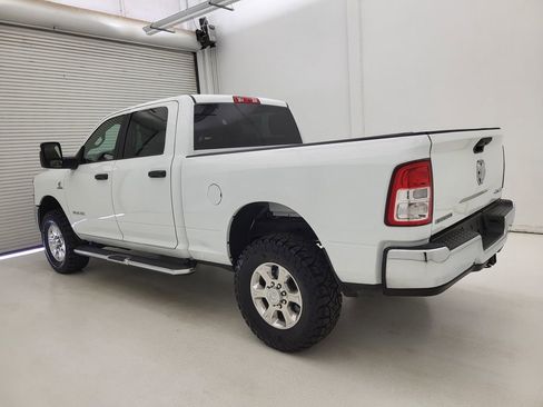 Used 2024 RAM 2500 Big Horn AWD/4WD image 18