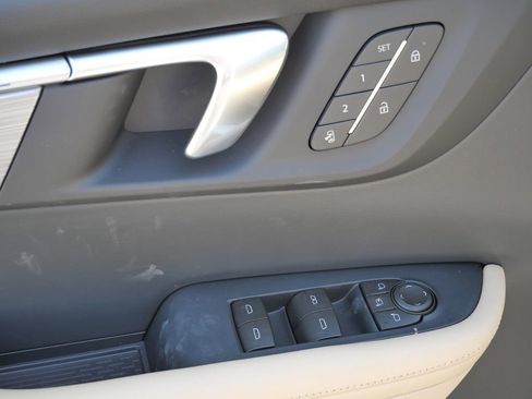 New 2026 Buick Enclave Preferred w/ Power Package AWD/4WD image 43