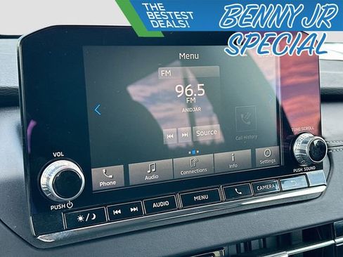 Used 2024 Mitsubishi Outlander ES image 14