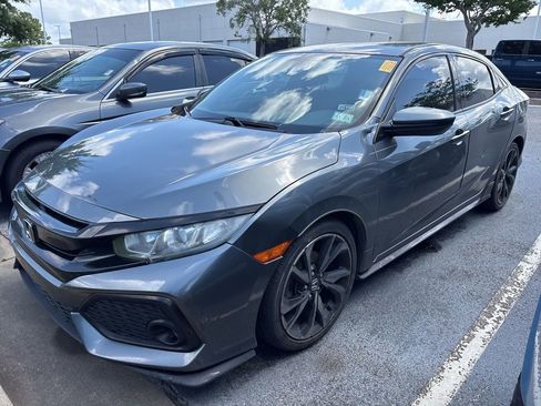 Used 2017 Honda Civic Sport image 1