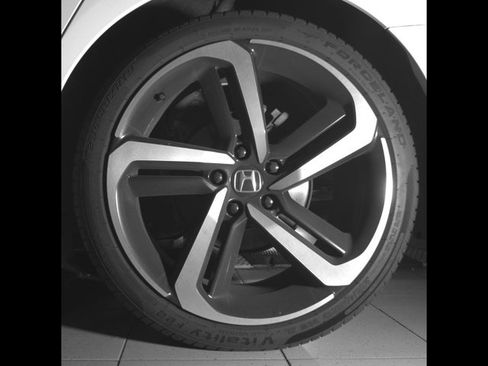 Used 2020 Honda Accord Sport image 11