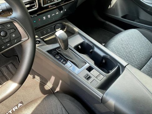Used 2026 Nissan Sentra SV w/ Floor Mat Package FWD image 8