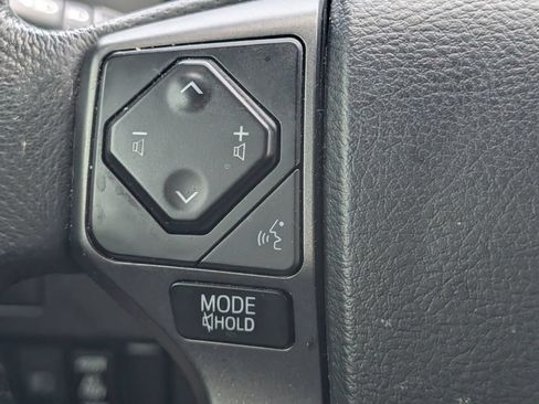 Used 2021 Toyota Tacoma TRD Off-Road w/ Technology Package AWD/4WD image 13