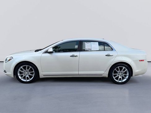 Used 2010 Chevrolet Malibu LTZ FWD image 6