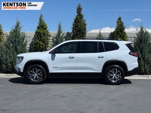 Used 2026 GMC Acadia AT4 w/ Luxury Package AWD/4WD image 4