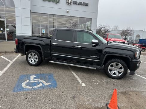 Used 2017 GMC Sierra 1500 SLT image 34